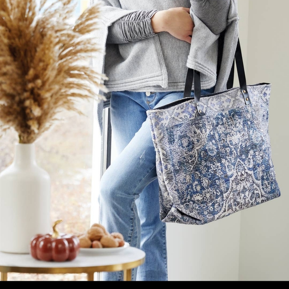 Blue and Gray Textured Carpet Bag Tote - Picture 4 of 6